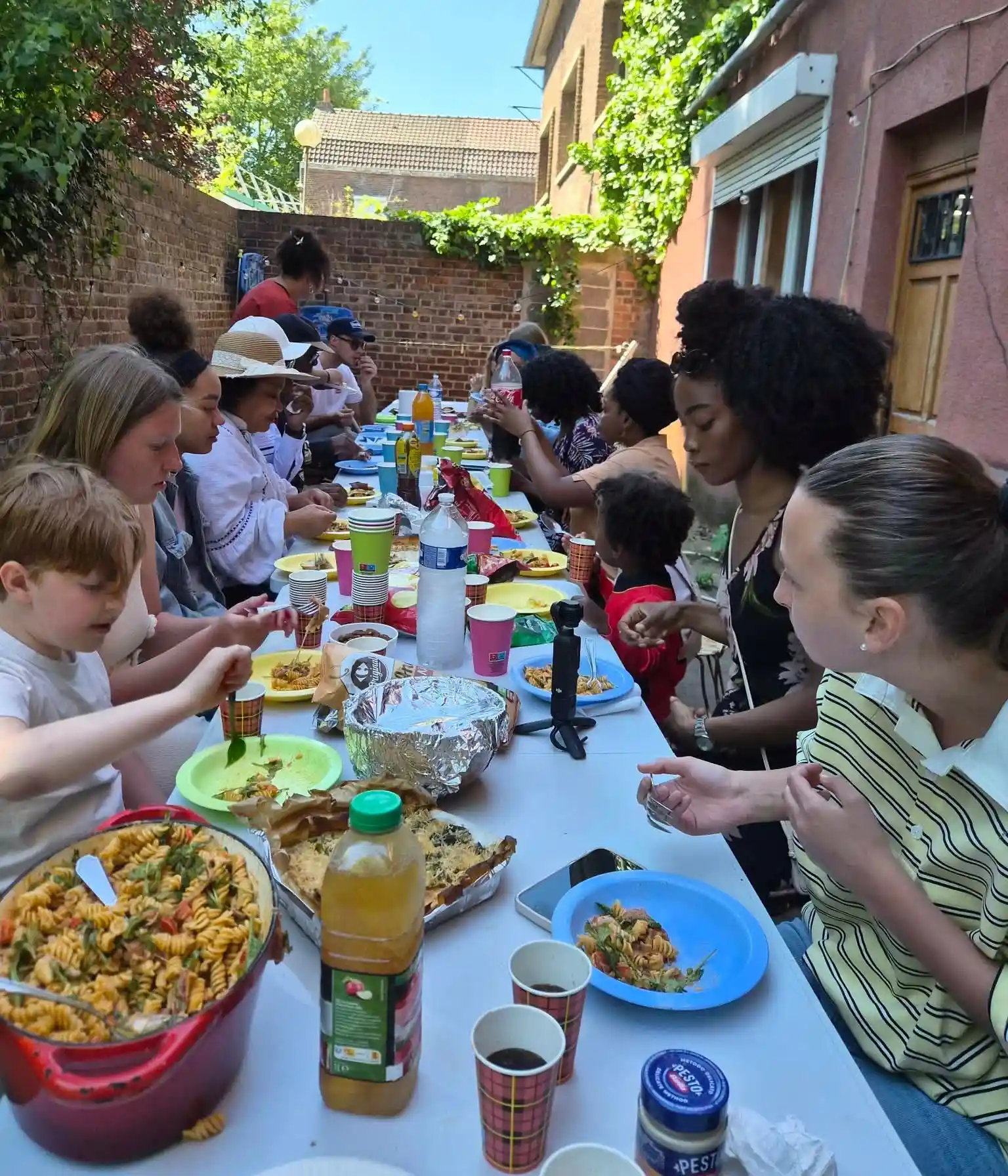 Repas partagé à l'église